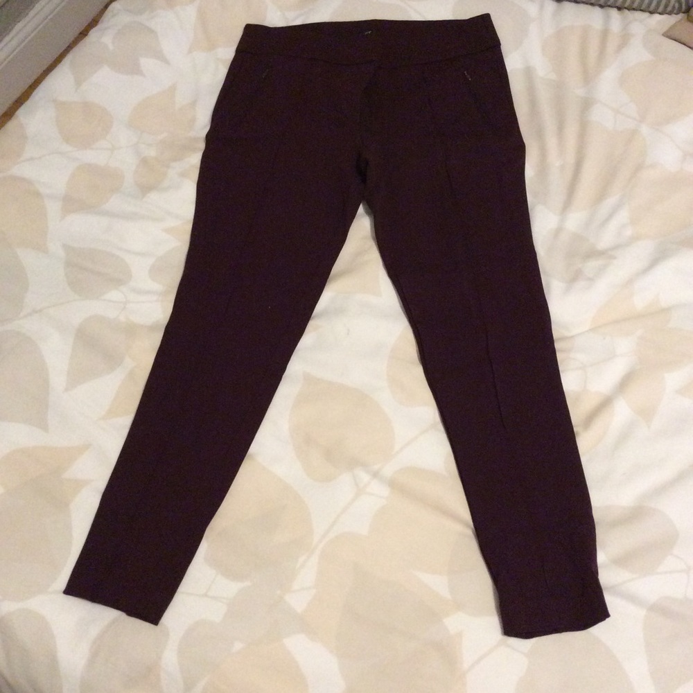 LOFT Maroon Leggings with Pintuck Seams. Size 12.